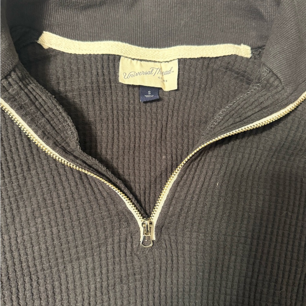 Universal Thread Women's Black Half-Zip Sweater